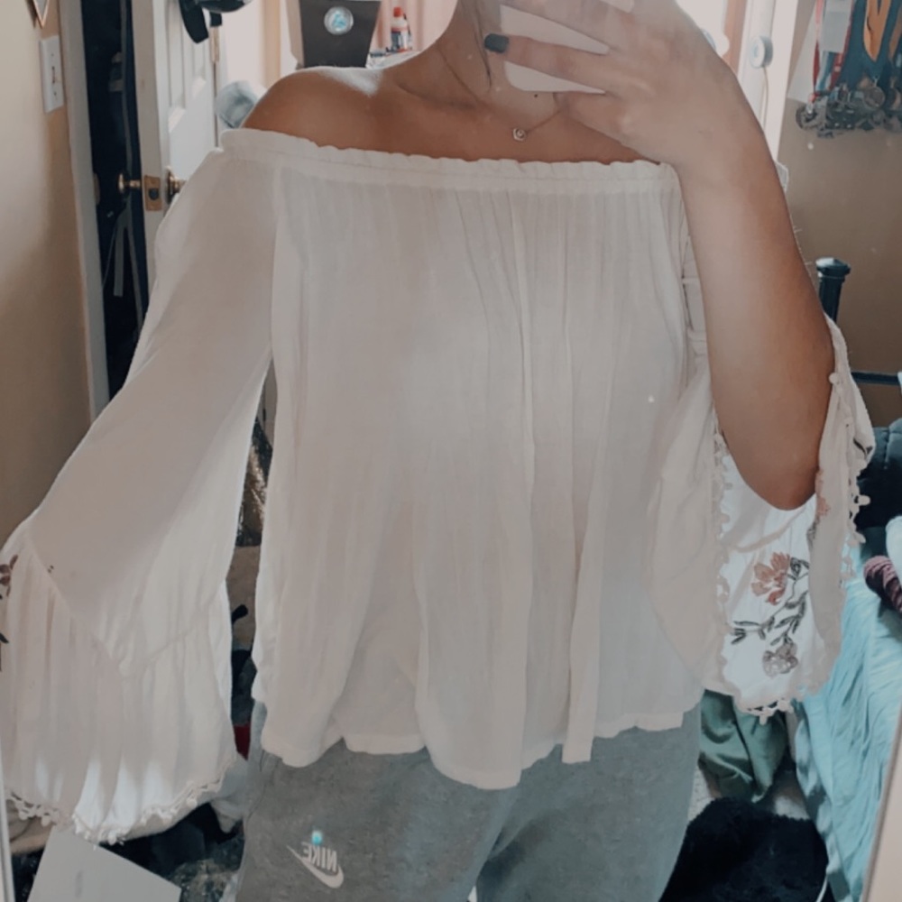 Off the shoulder flowy shirt